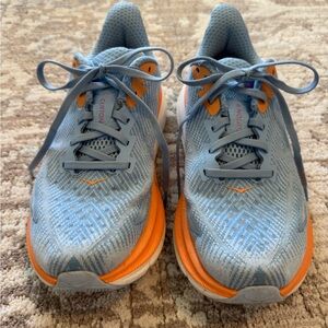 Hoka Clifton 9 Sneakers